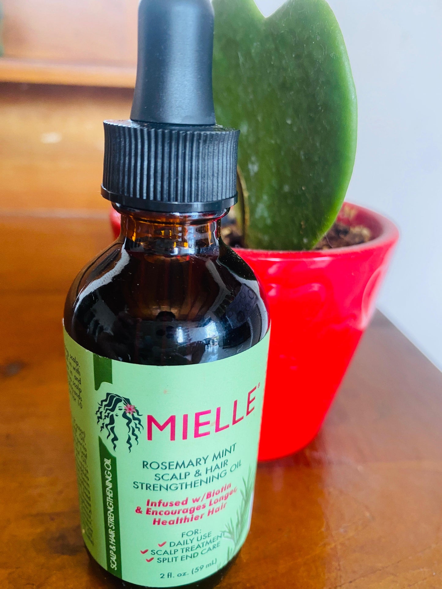 Mielle, Scalp & Hair Strengthening Oil, Rosemary Mint, 2 fl oz (59 ml)